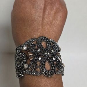 Elegant Gunmetal Crystal Filigree Cuff Bracelet - Women Jewelry